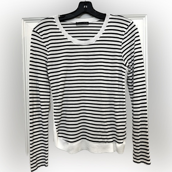 Zara Tops - Zara striped long sleeve top